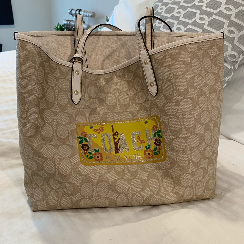 AUTHENTIC Coach Tan Tote Bag + Smaller Pouch